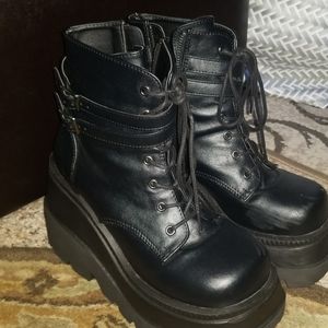 Demonia Platform Shoes Boots